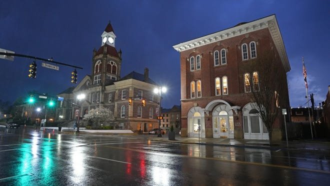 The Circleville City Council meets on the second floor of City Hall in downtown Circleville. At left is the Pickaway County Courthouse.